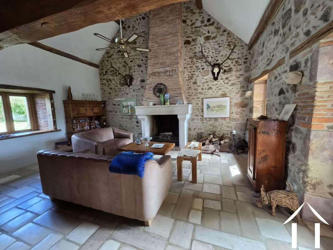Farmhouse for sale st caprais, auvergne, AP030071185 Image - 2
