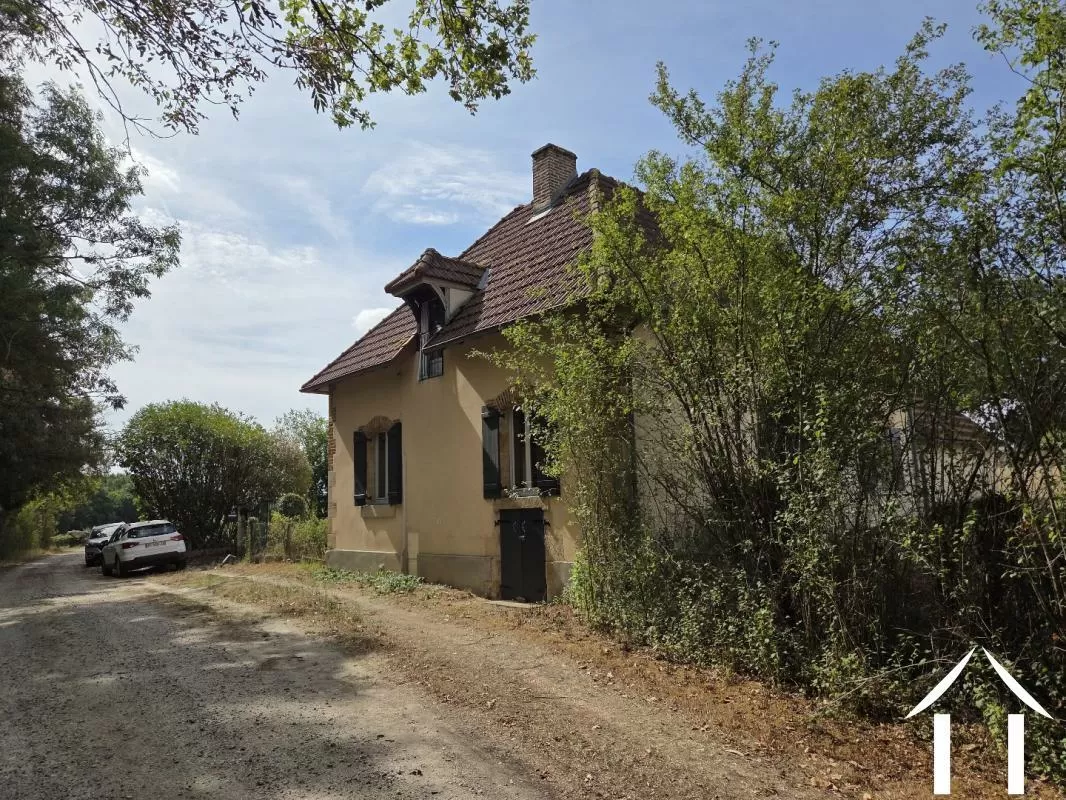 Château for sale neuilly le real, auvergne, AP030071200 Image - 10