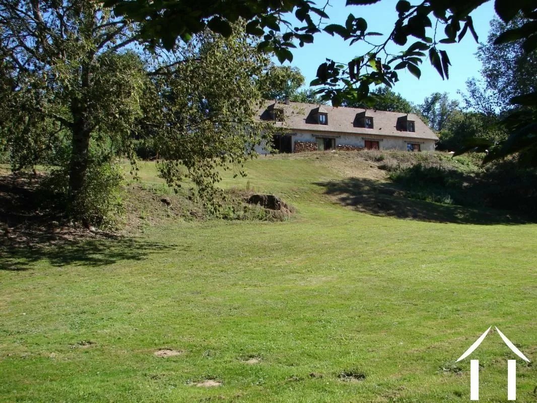 Castle, estate for sale arronnes, auvergne, AP03007176 Image - 1