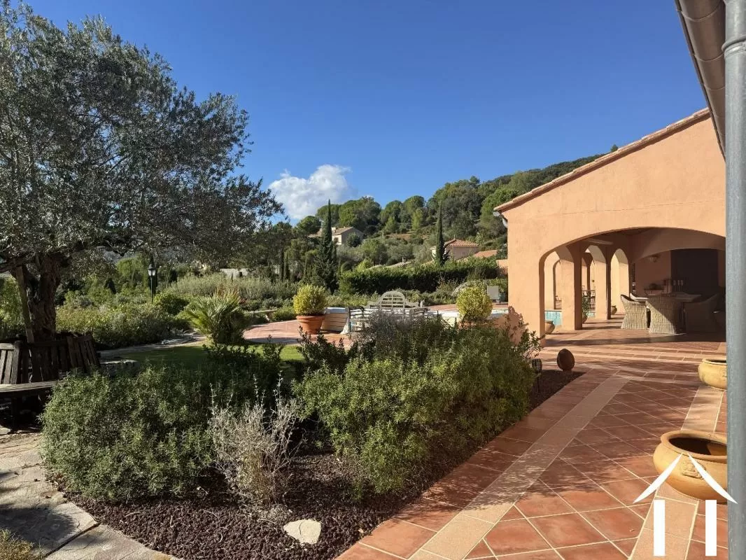 House for sale st chinian, languedoc-roussillon, EG11-2534 Image - 9