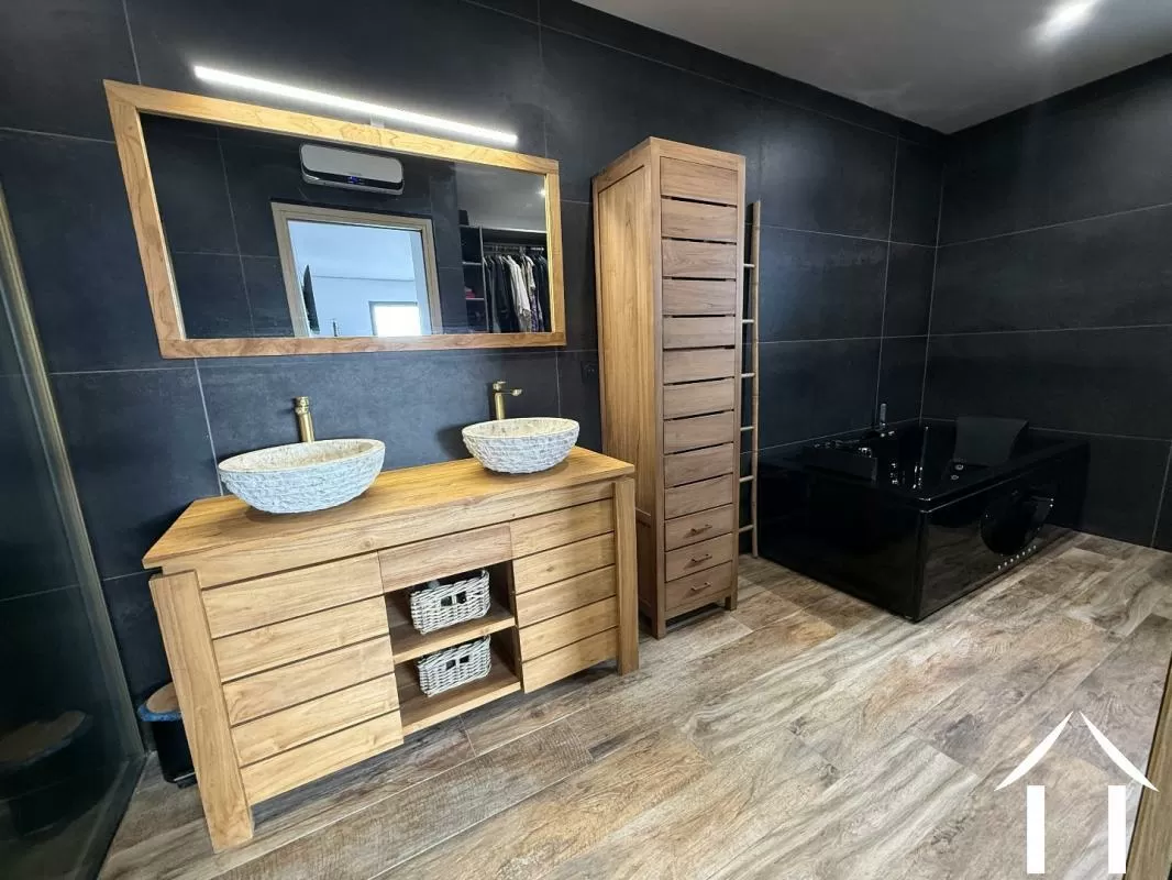 House for sale magalas, languedoc-roussillon, EG11-2544 Image - 9