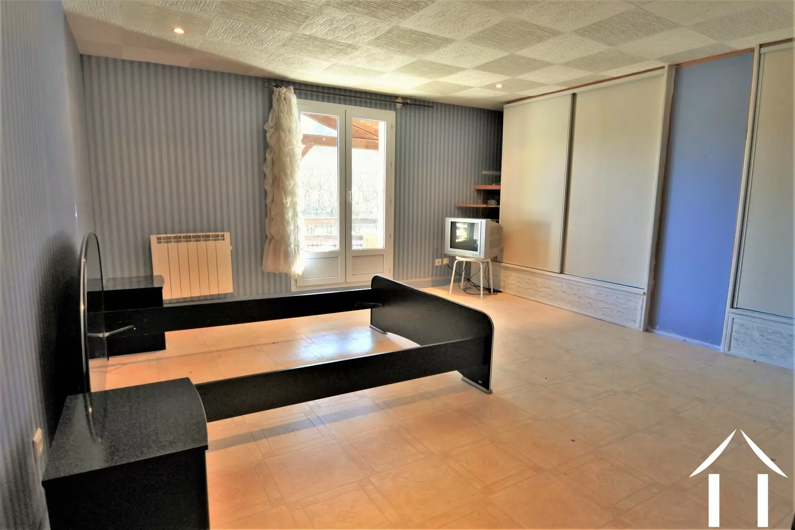 House for sale cluny, burgundy, JP5094S Image - 12