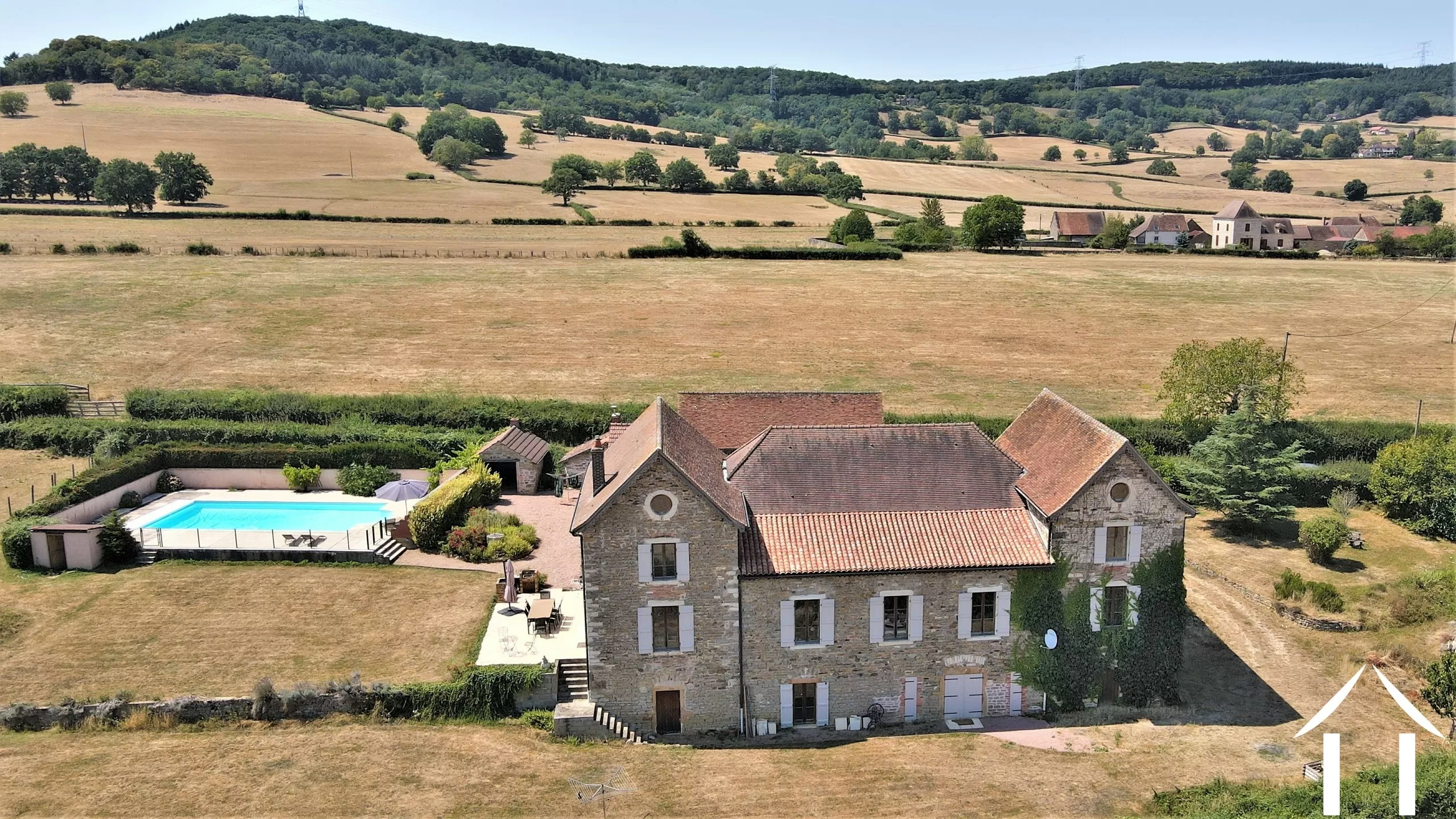 House for sale cluny, burgundy, JP5060S Image - 1