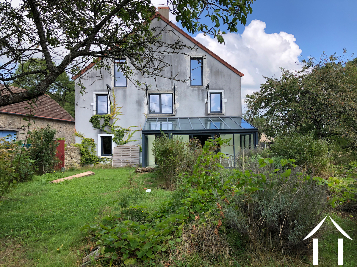 Maison avec jardin au calme