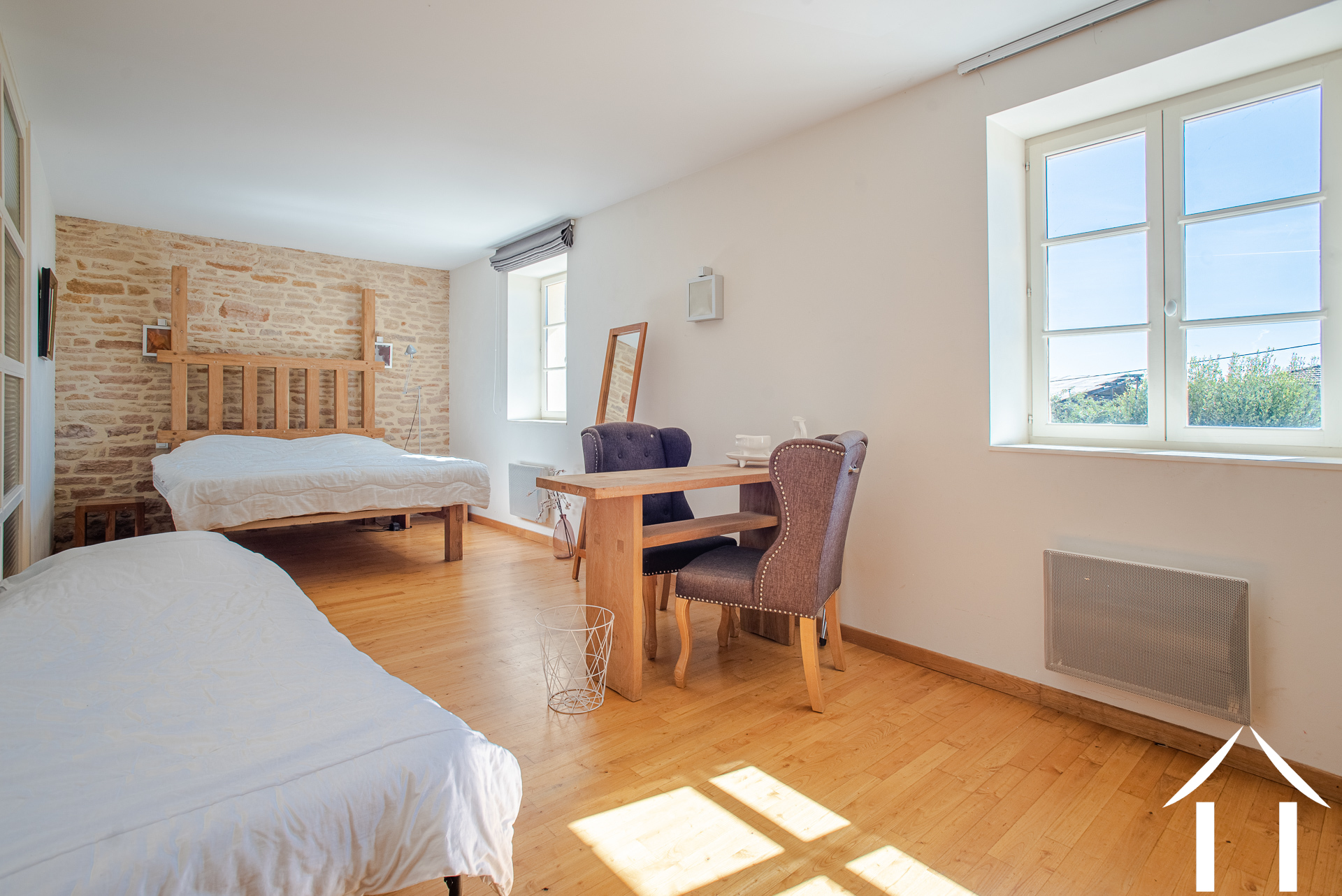 Manor House for sale macon, burgundy, JP5262S Image - 4