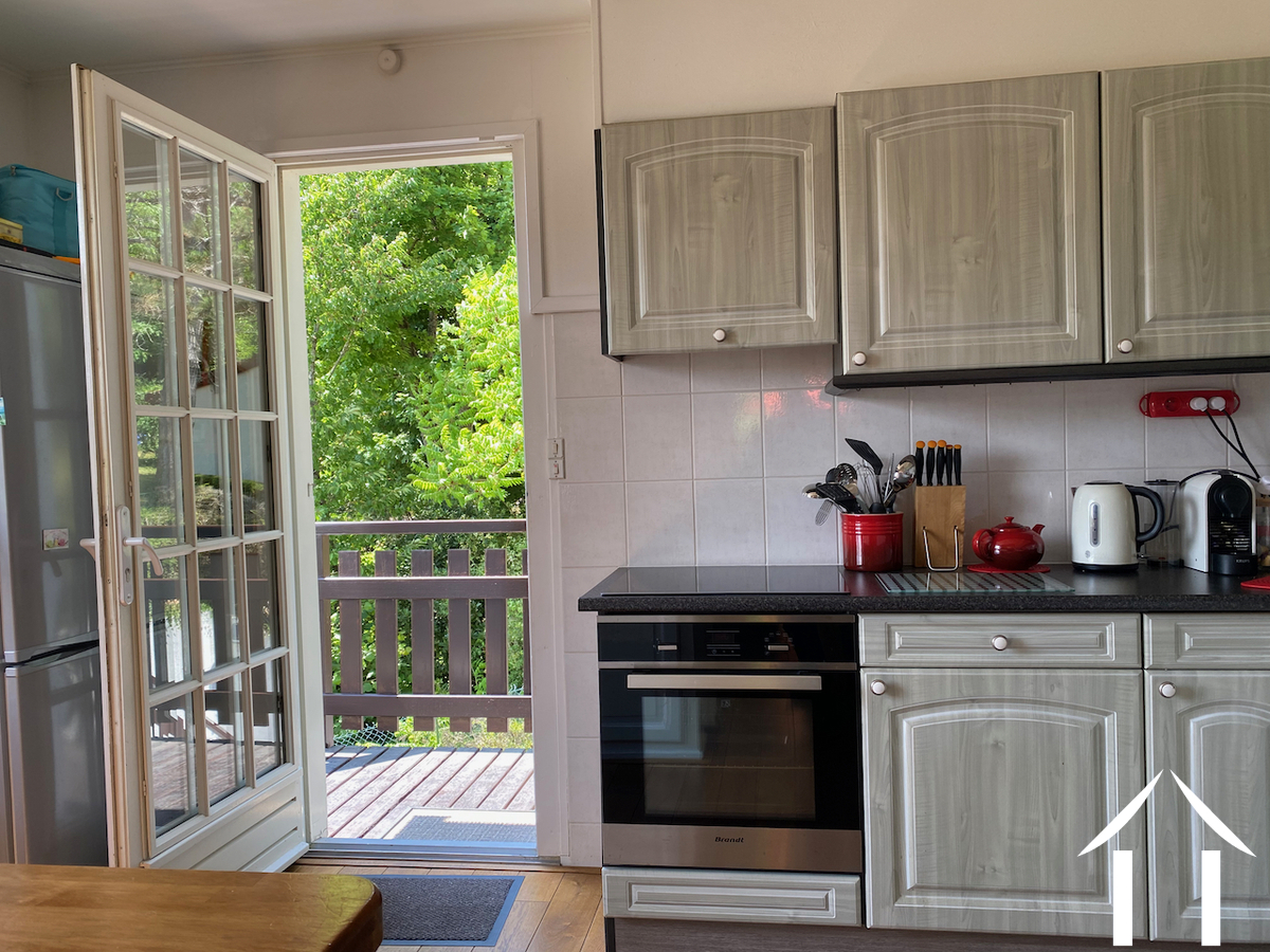 Cuisine et porte d'entrée