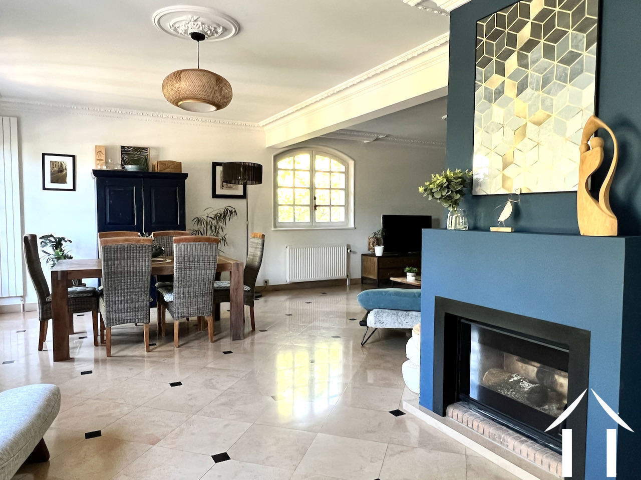 Grand town house for sale beaune, burgundy, CR5350BS