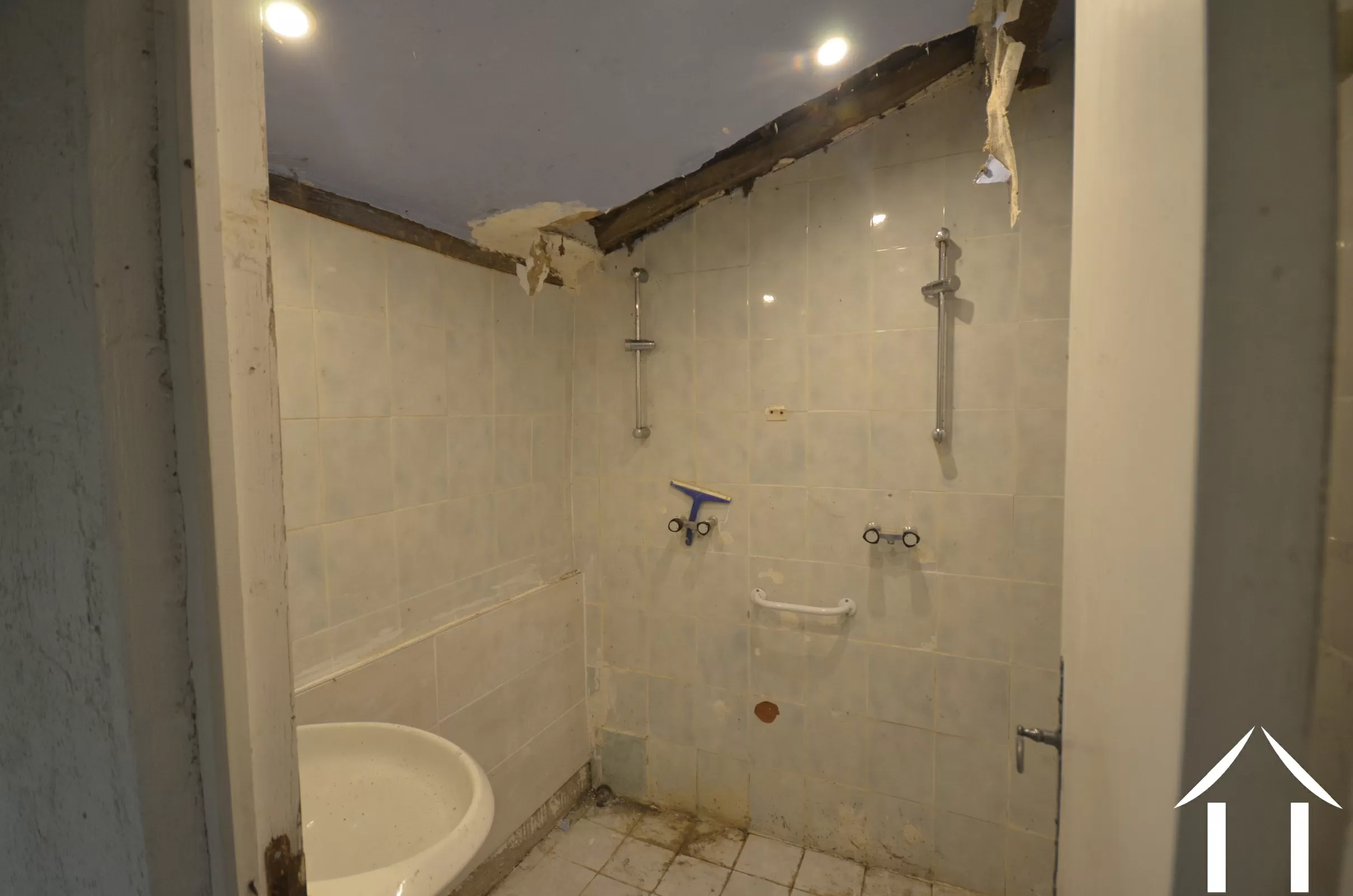 House for sale diconne, burgundy, BH5434H Image - 9