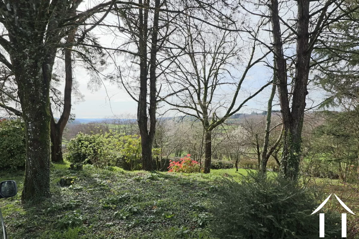 House for sale mhere, burgundy, CVH5514M Image - 14