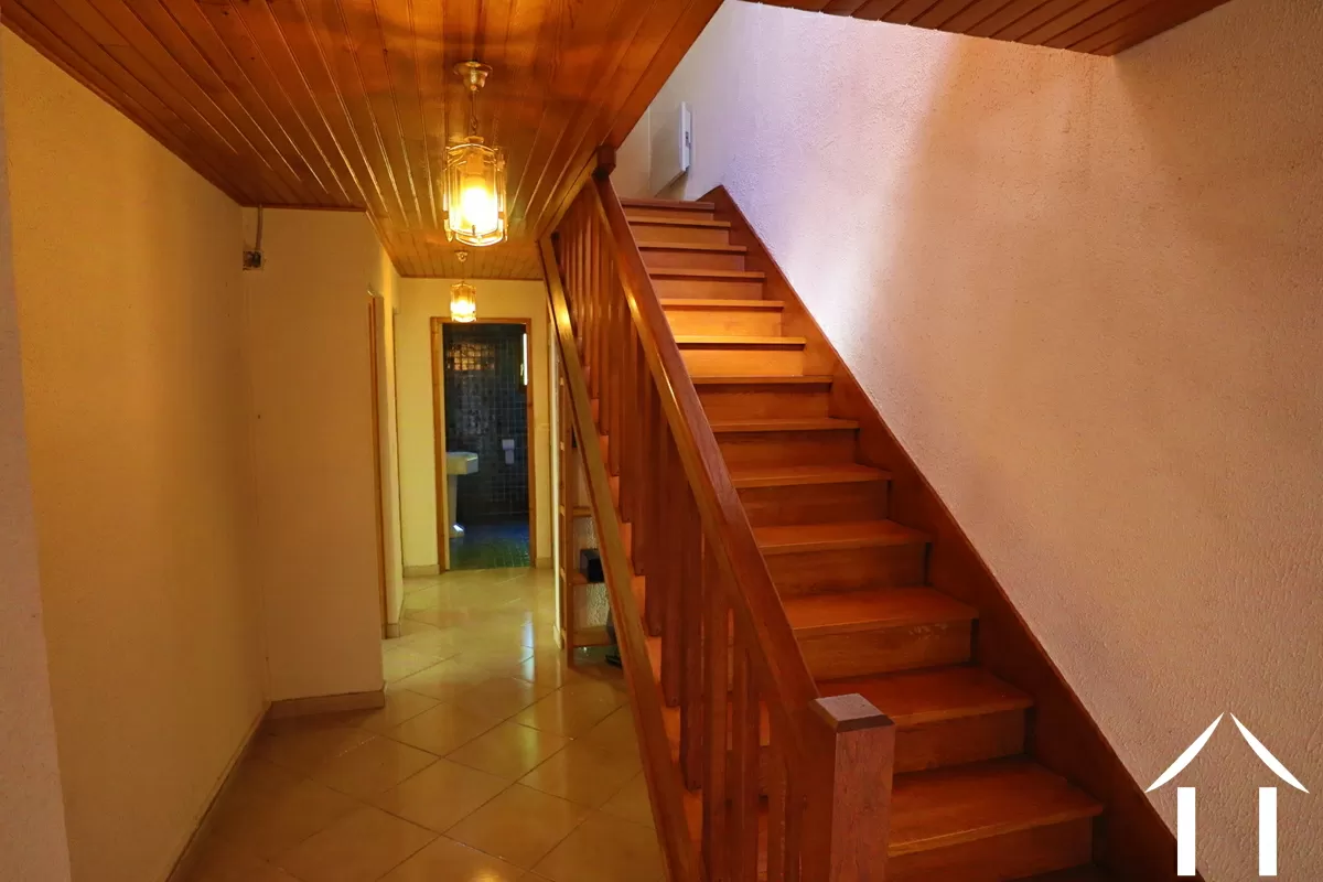 House for sale mhere, burgundy, CVH5514M Image - 23