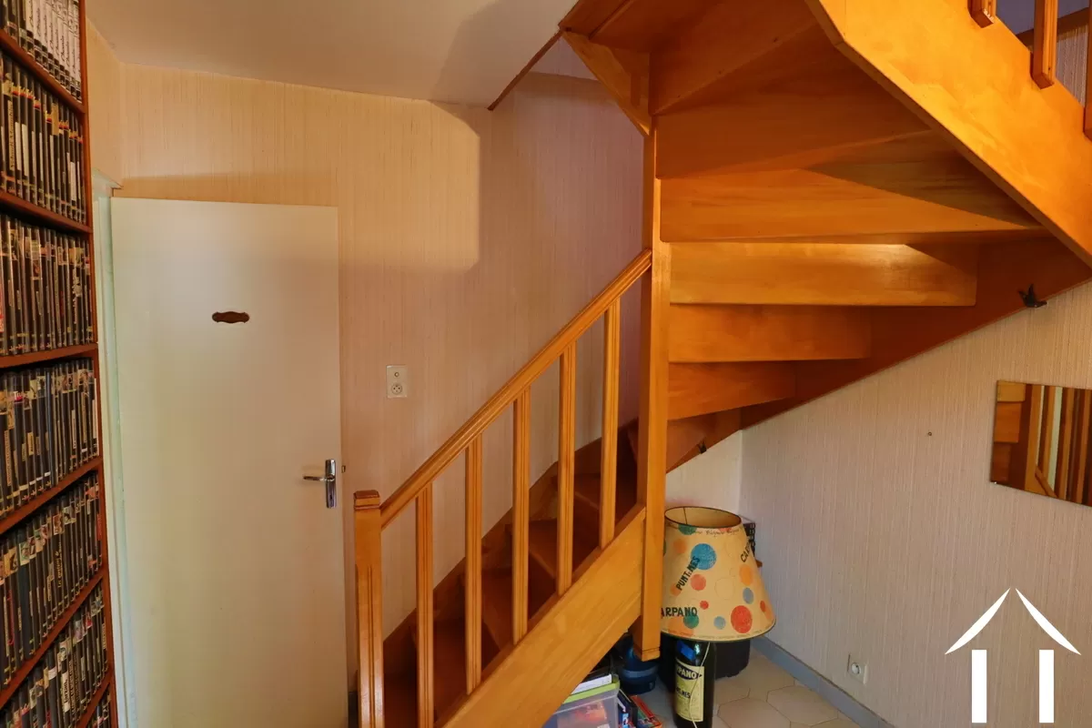 House for sale mhere, burgundy, CVH5514M Image - 32