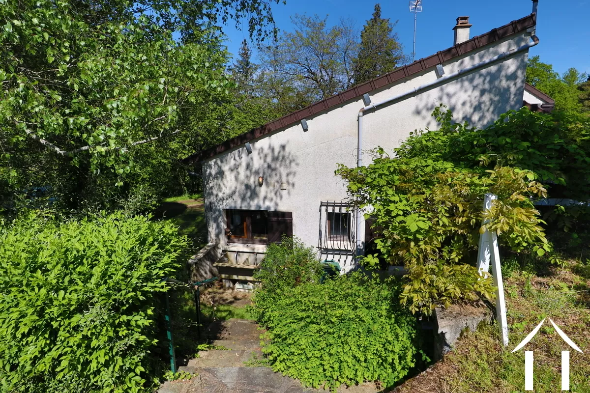 House for sale mhere, burgundy, CVH5514M Image - 46