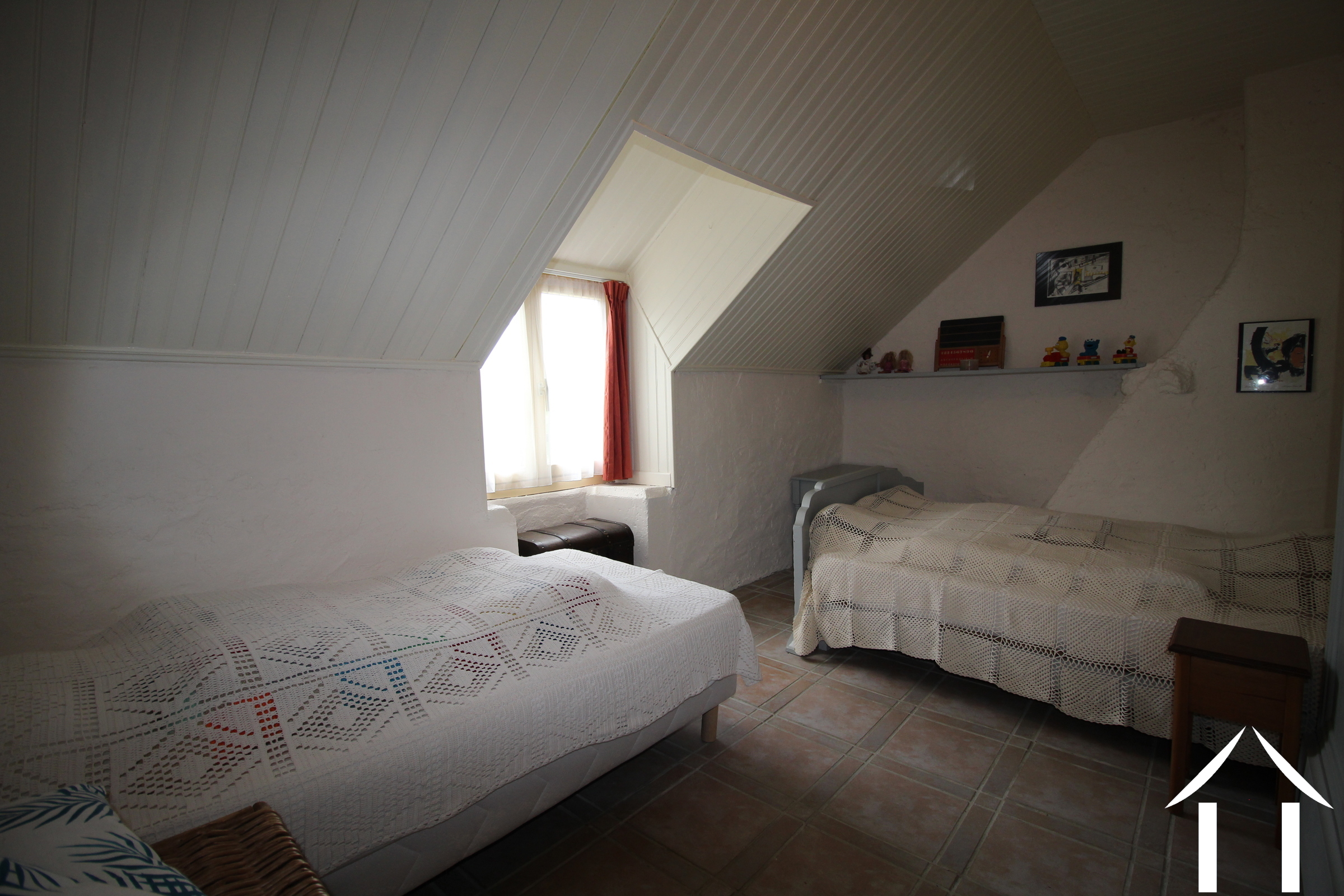 House for sale colmery, burgundy, LB5535N Image - 15