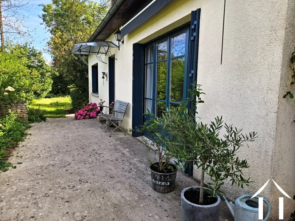 House for sale la motte ternant, burgundy, RT5541P Image - 22