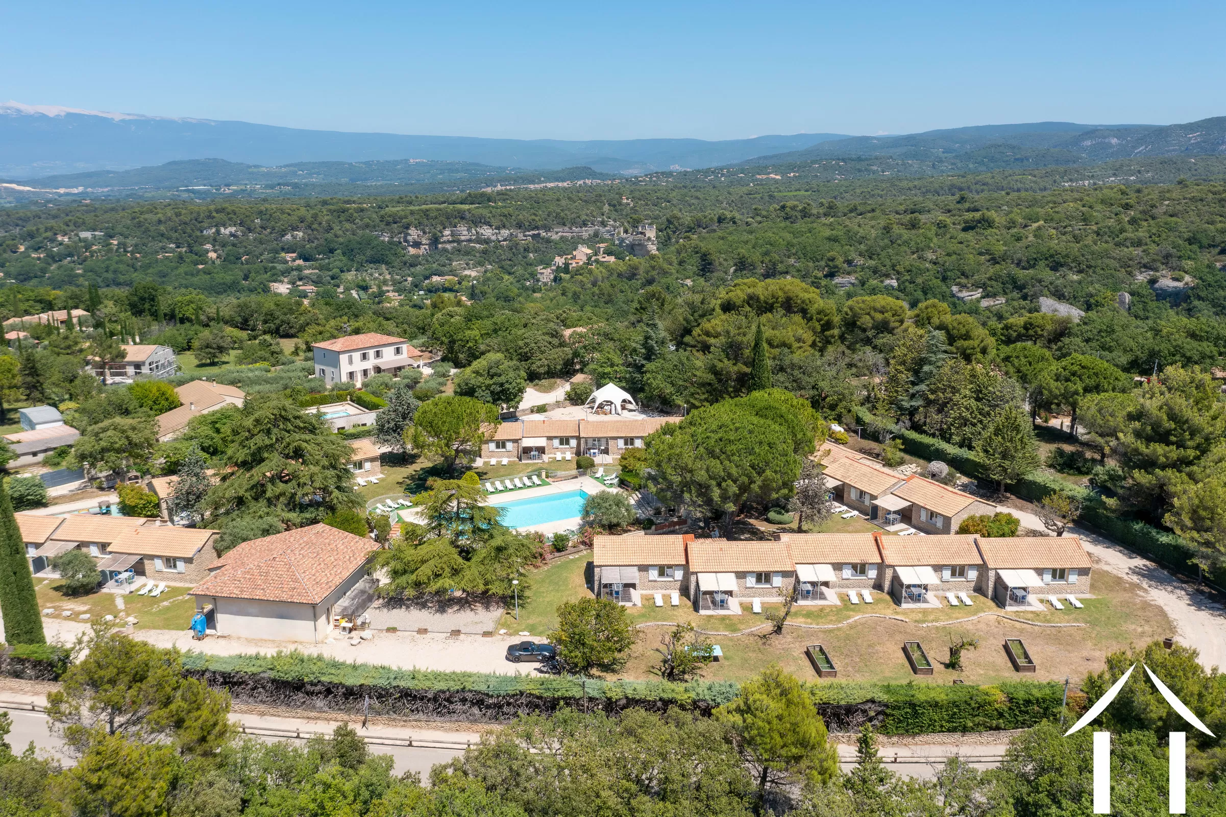 House for sale pernes les fontaines, provence-cote-d'azur, 2517B Image - 1