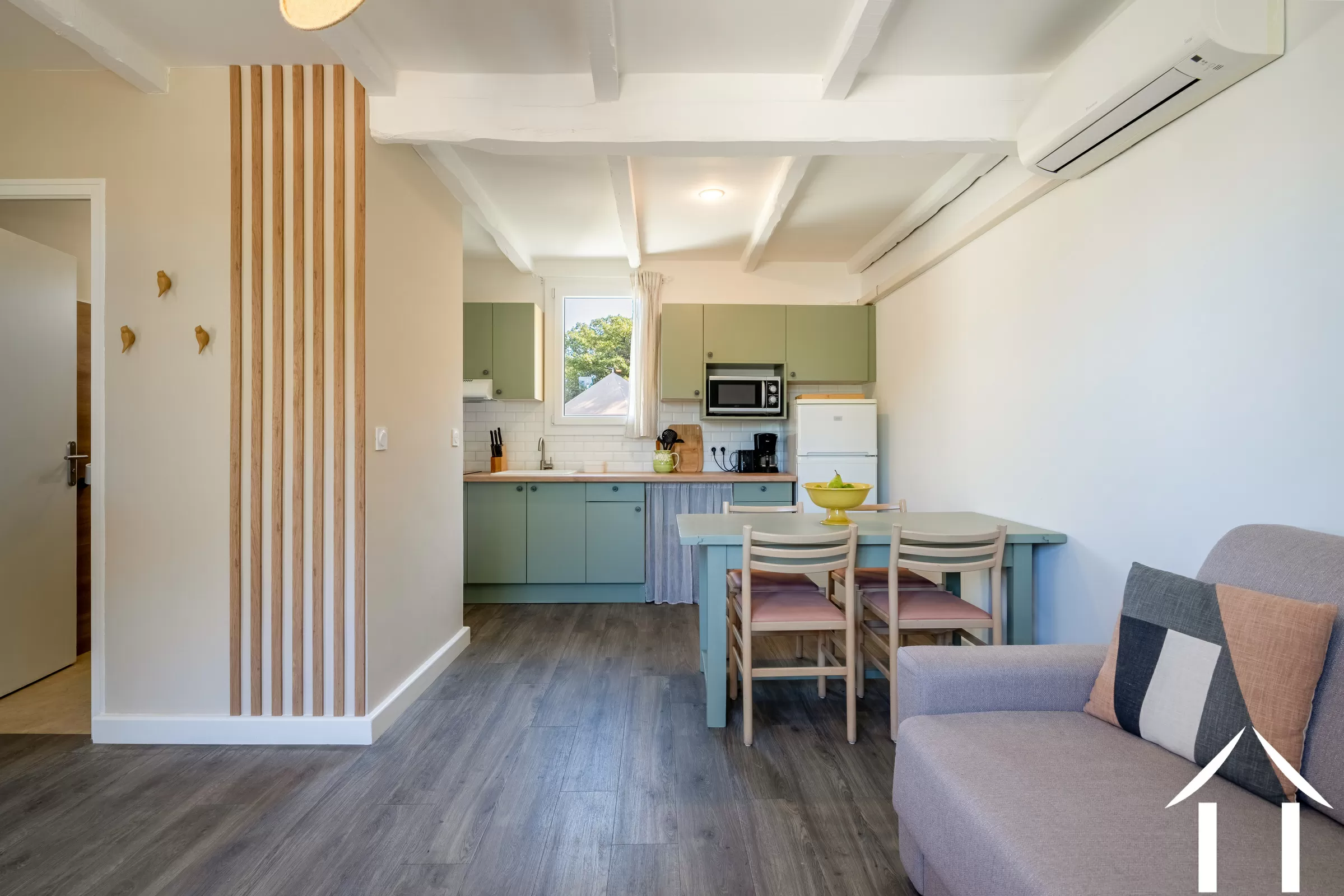 House for sale pernes les fontaines, provence-cote-d'azur, 2517B Image - 3