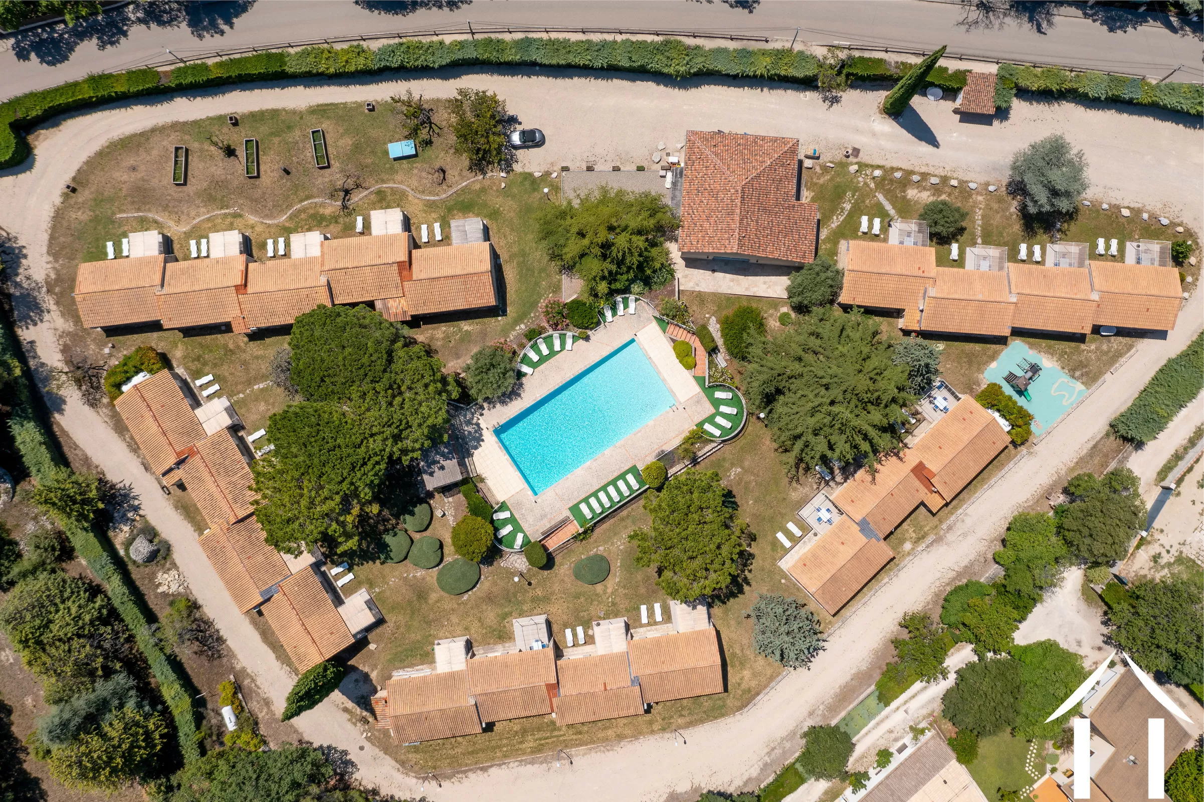 House for sale pernes les fontaines, provence-cote-d'azur, 2517B Image - 7