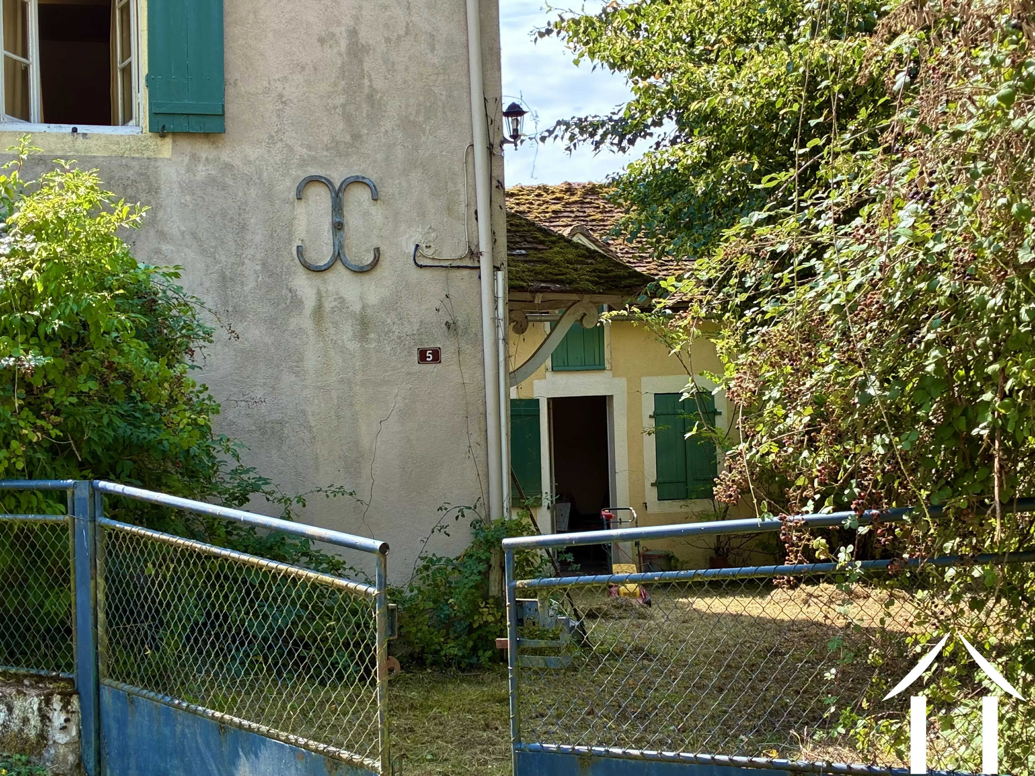 House for sale chougny, burgundy, cvh5620L Image - 4