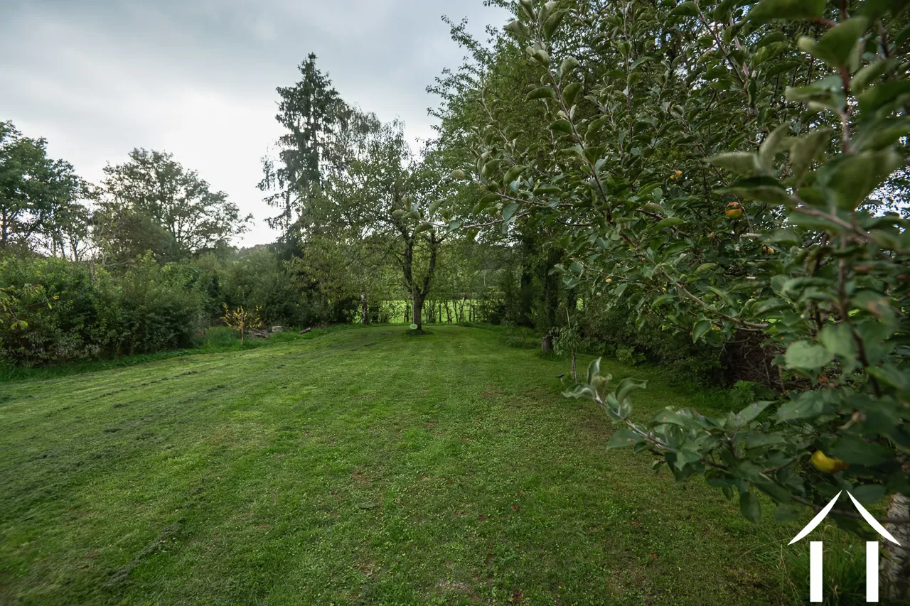 House for sale couches, burgundy, BH5647D Image - 22