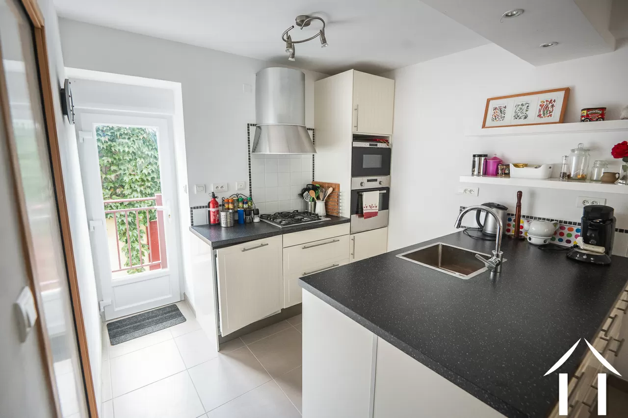 House for sale couches, burgundy, BH5647D Image - 27