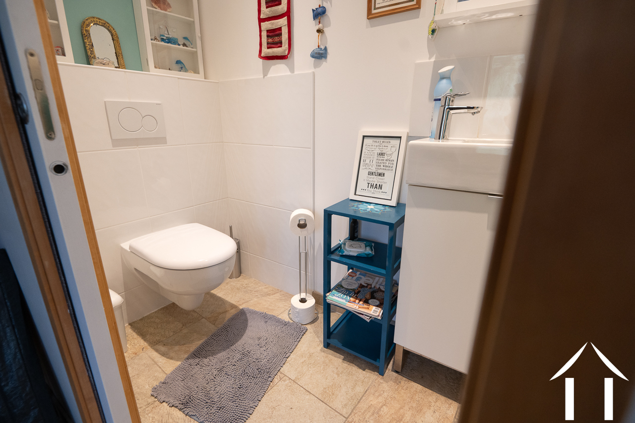 House for sale couches, burgundy, perreuil Image - 19