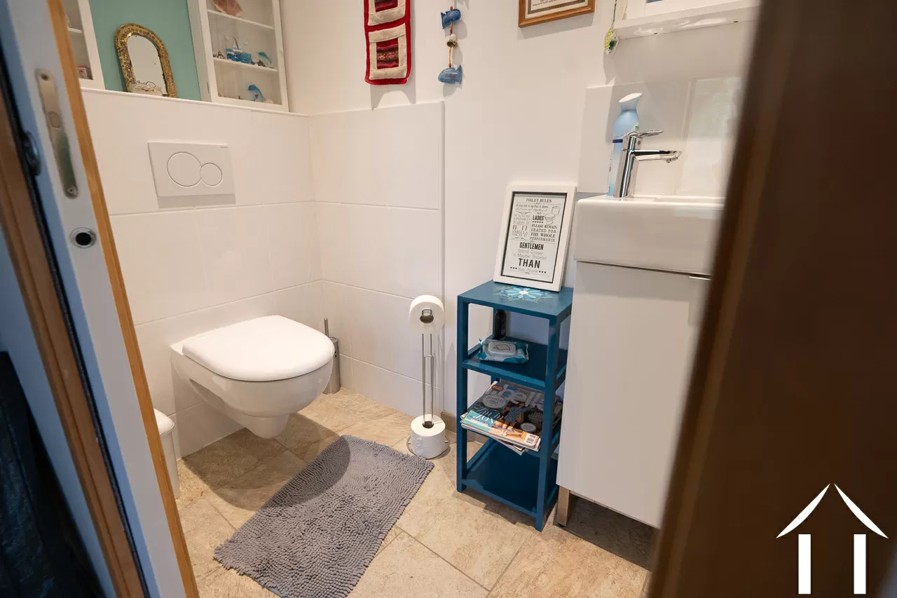 House for sale couches, burgundy, BH5647D Image - 19