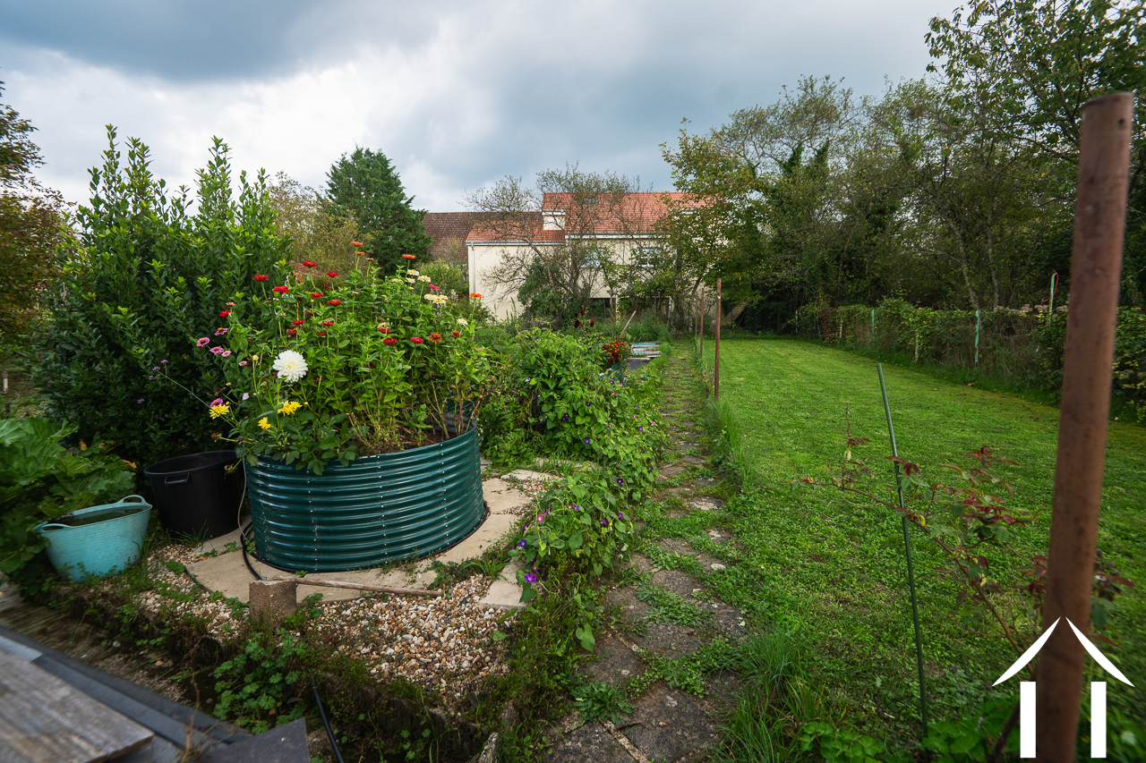 House for sale couches, burgundy, perreuil Image - 20