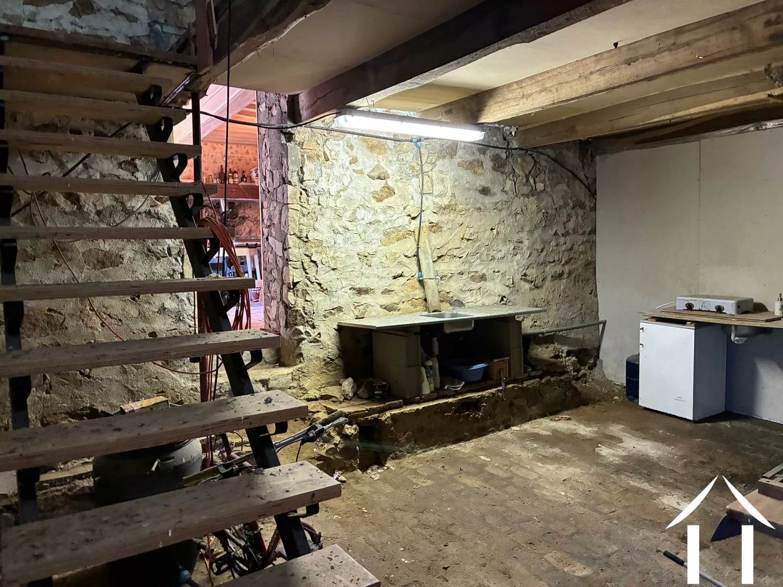 House for sale anost, burgundy, cvh5633 Image - 16