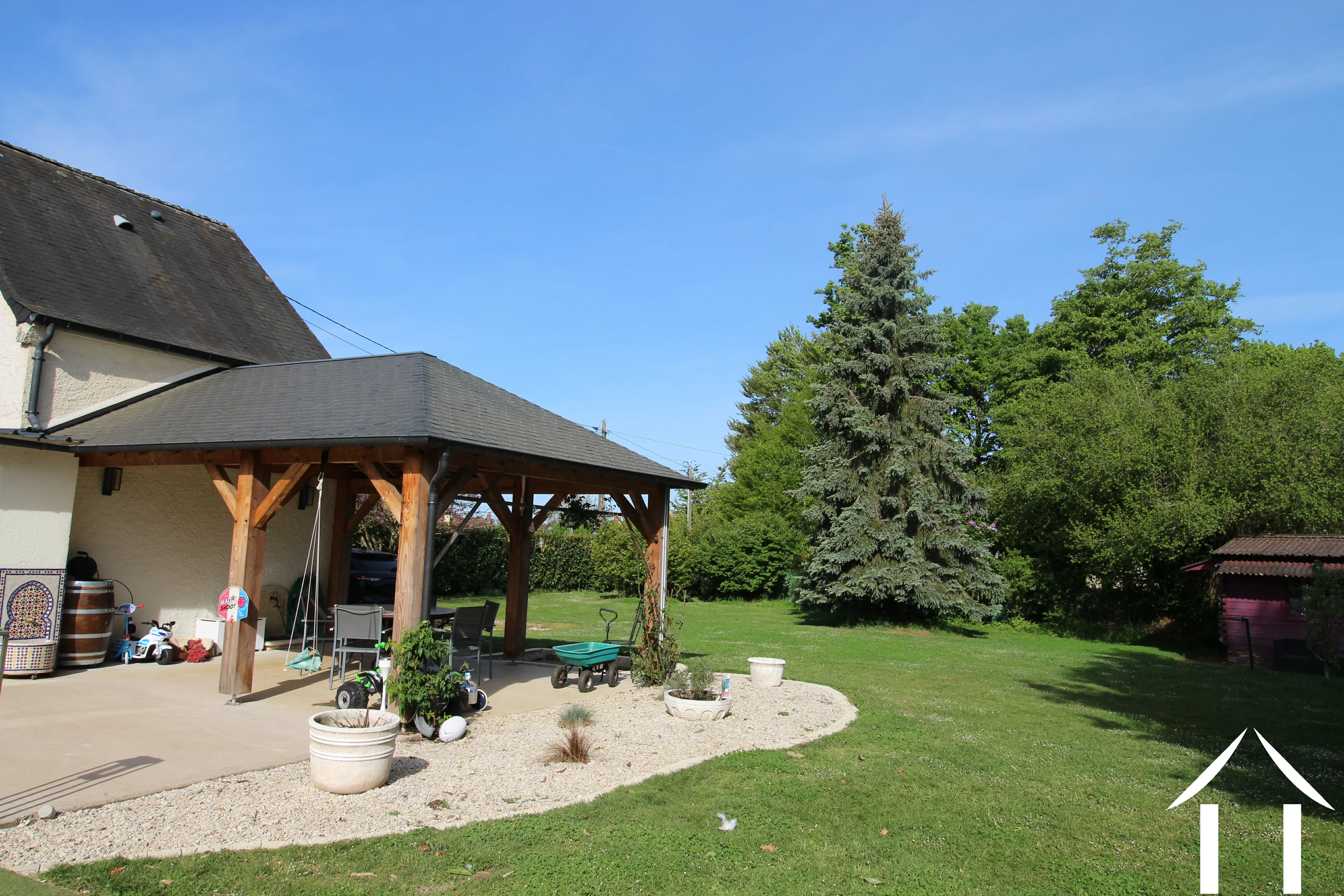 Garden & Porch