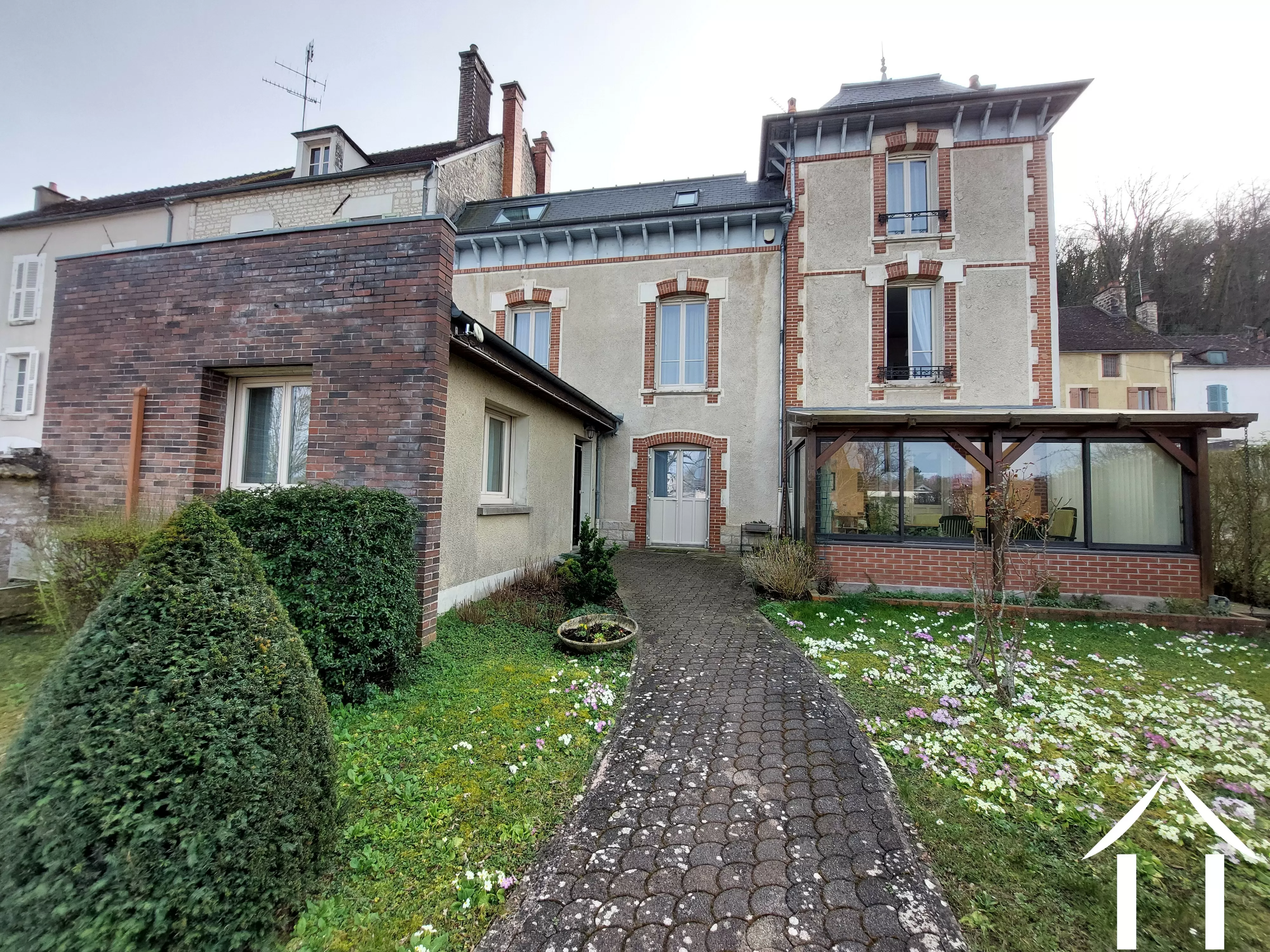 House for sale tonnerre, burgundy, bh5672H Image - 1