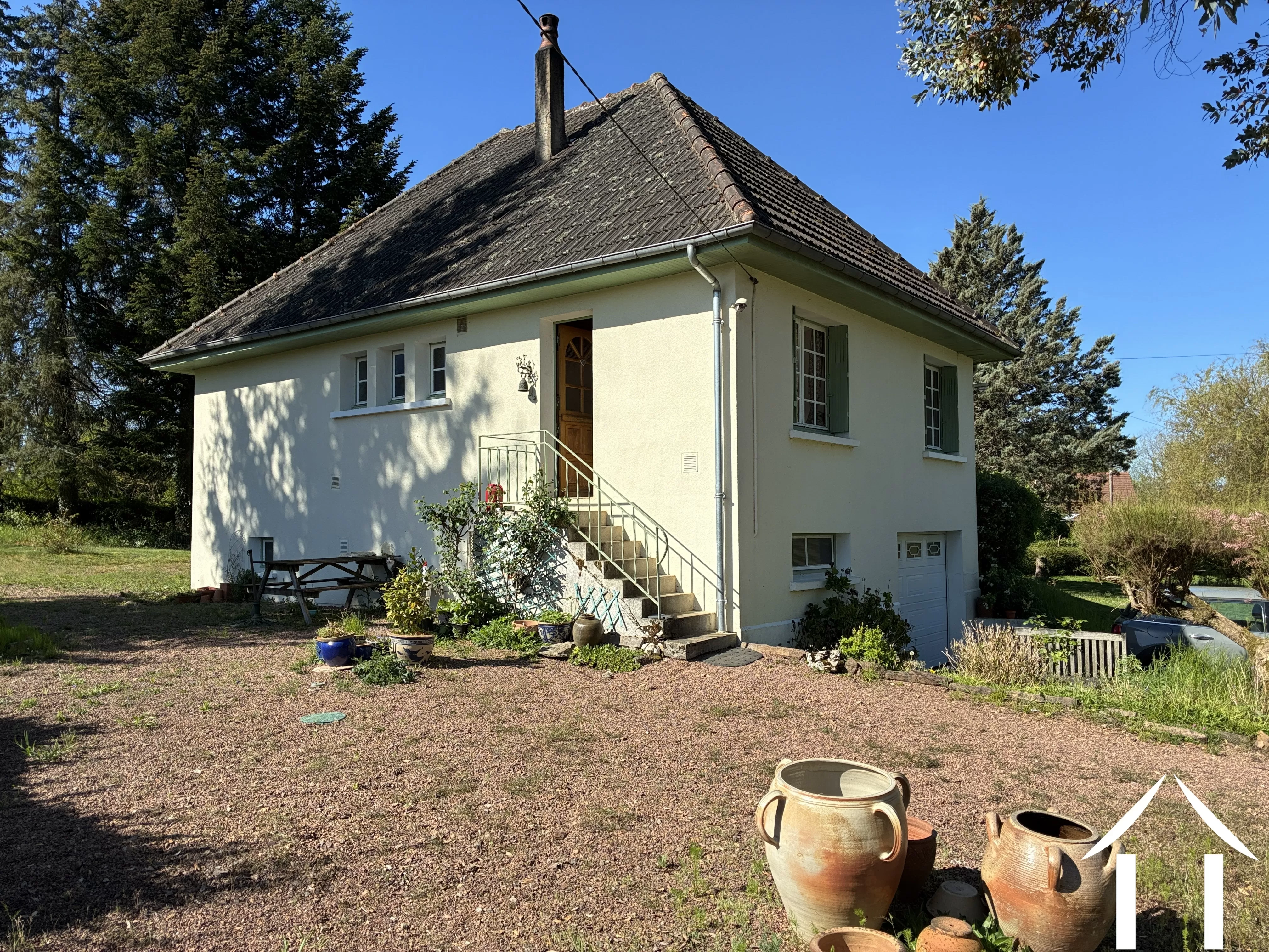House for sale epiry, burgundy, cvh5674 Image - 2