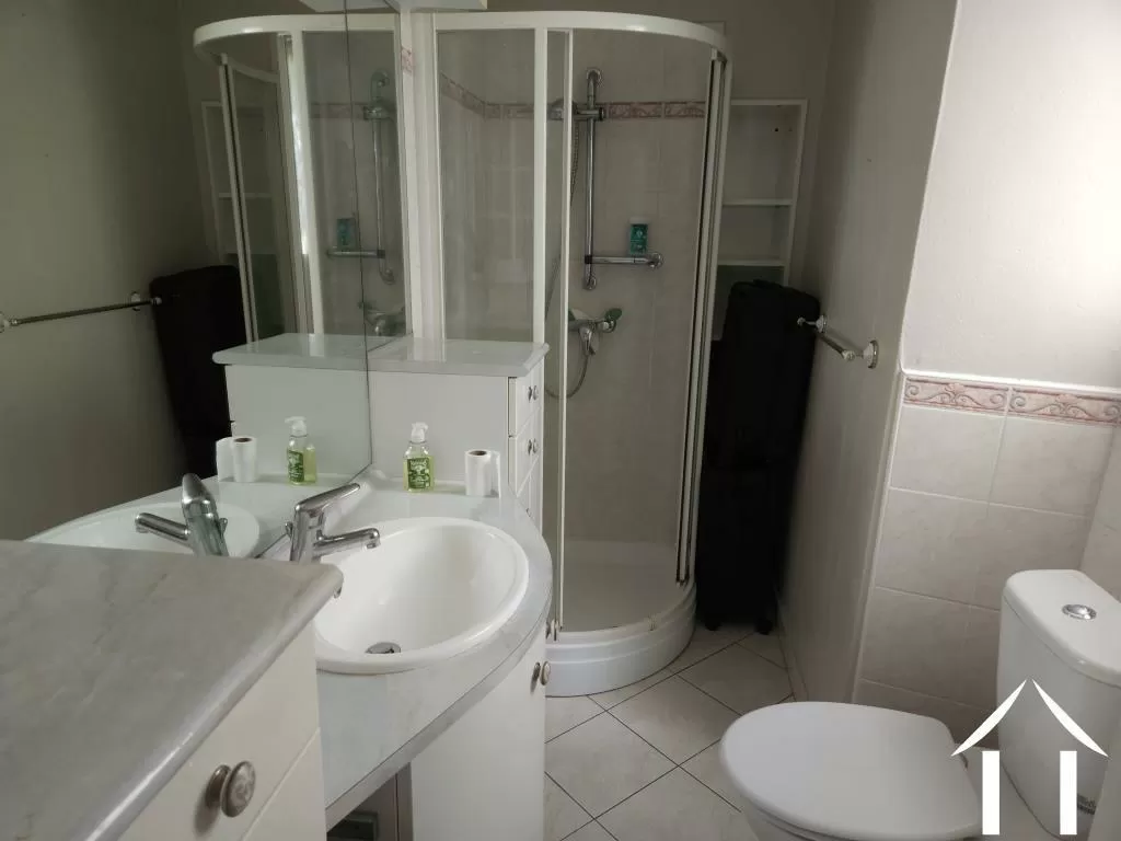 Shower room en suite of bedroom