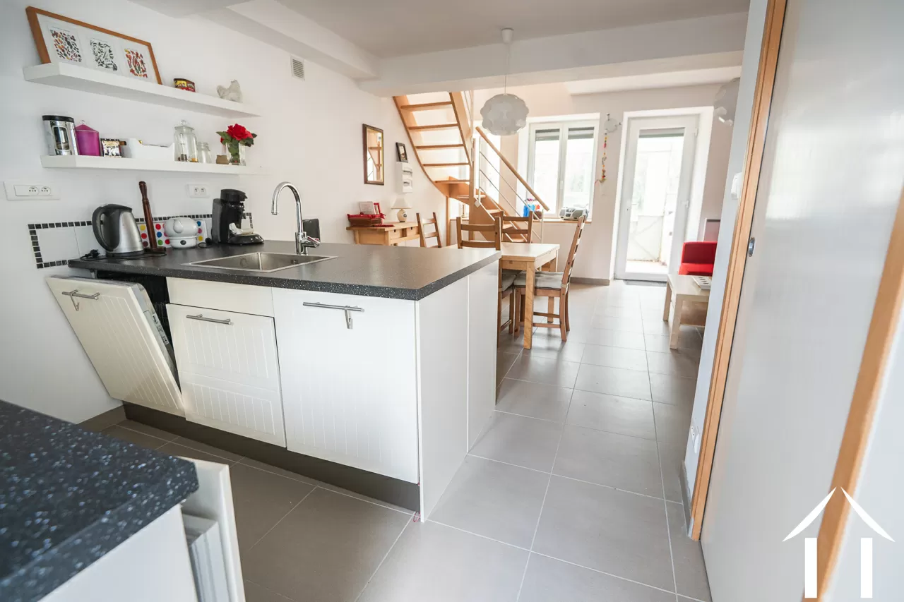 House for sale couches, burgundy, Ben5647D Image - 26