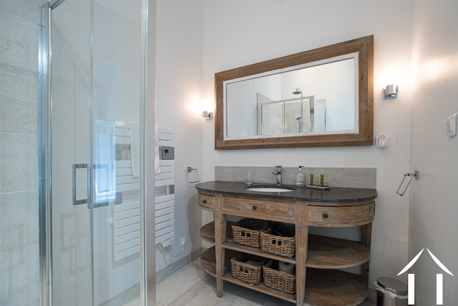Shower room and toilet for bedroom 2