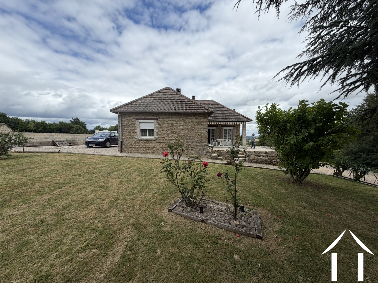 House for sale st gervais sur couches, burgundy, bh5678d Image - 11