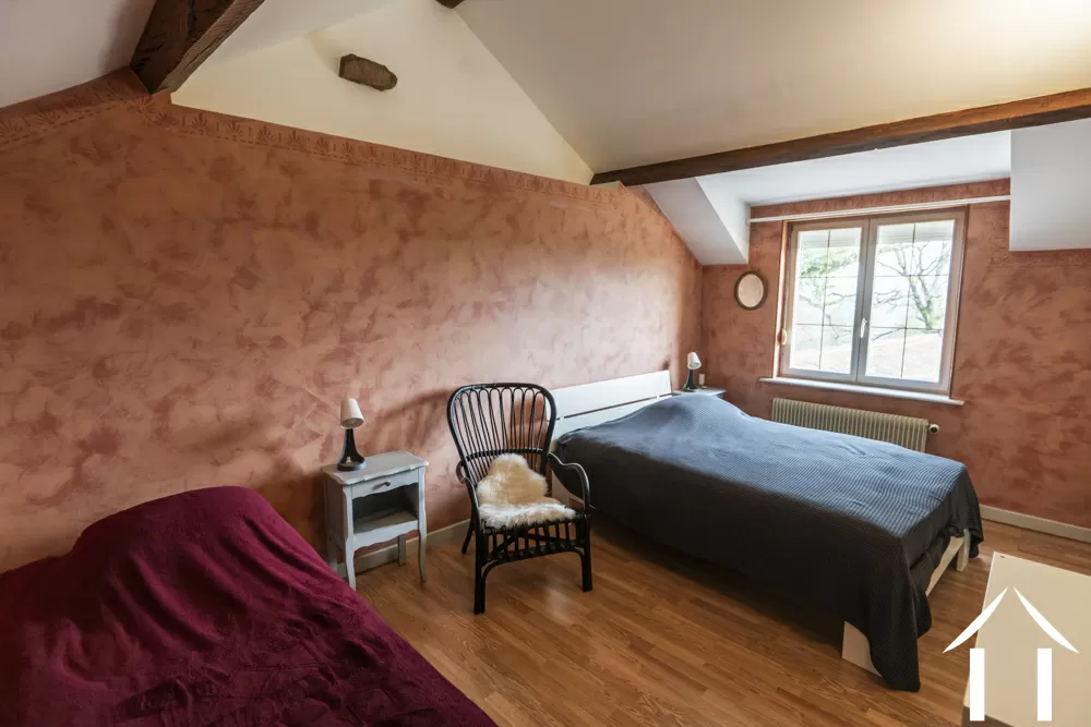 1st bedroom floor