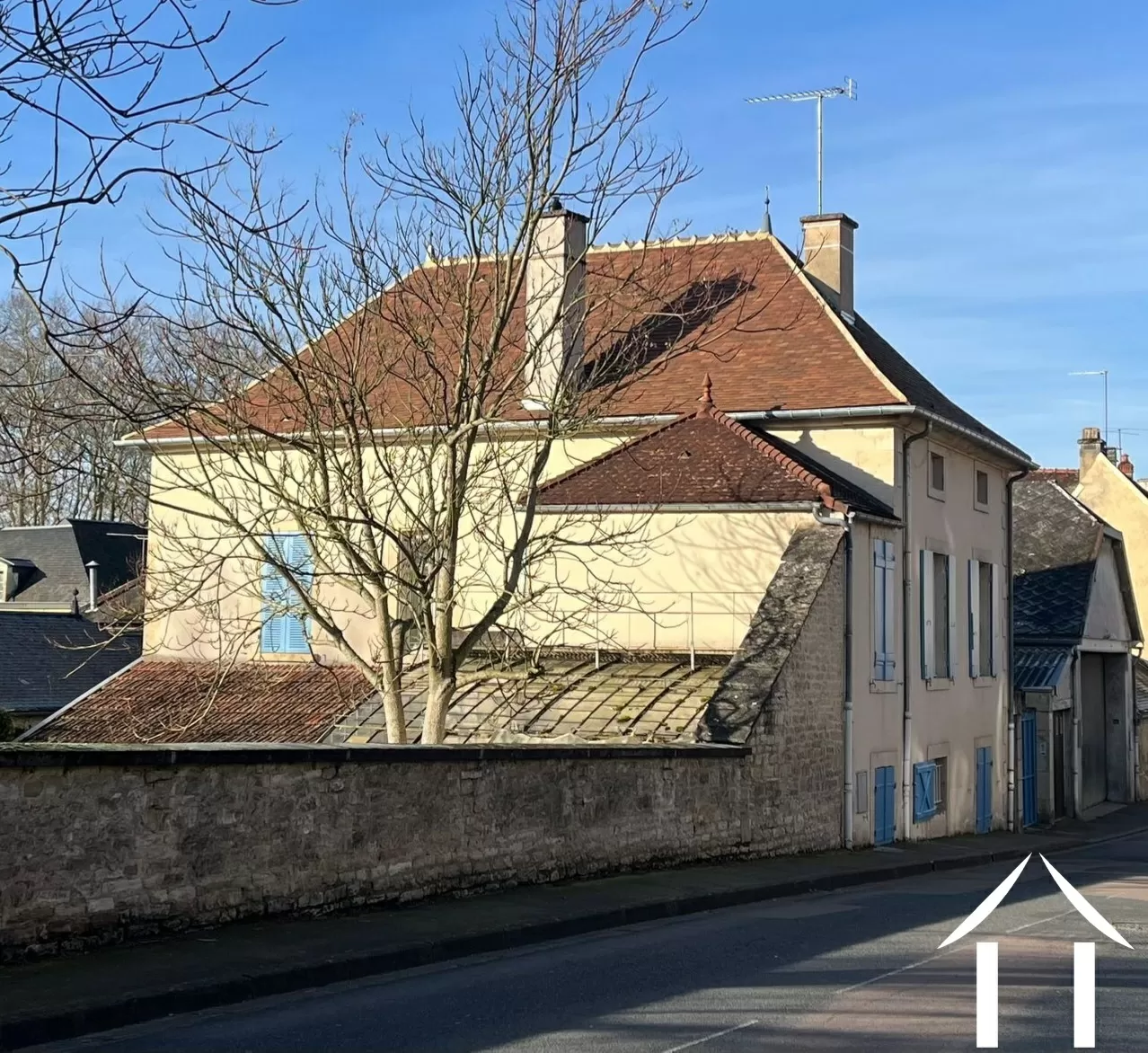 House for sale ancy le franc, burgundy, ben5648H Image - 5