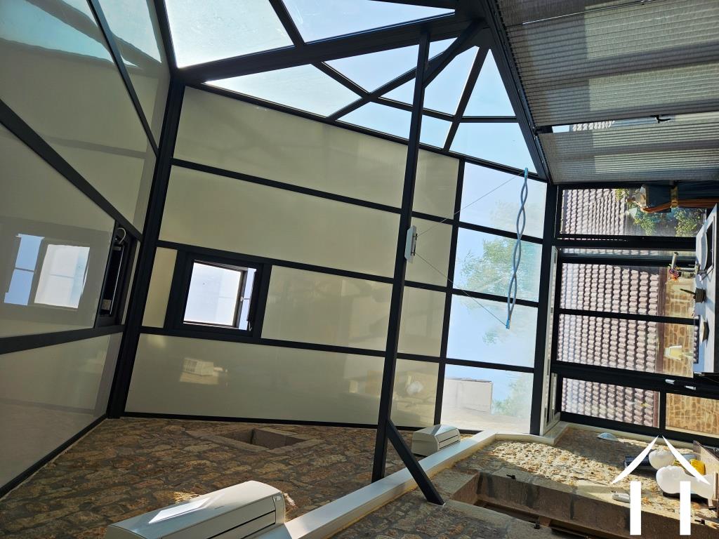 Spectacular glass roof strucure