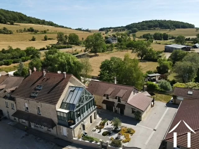 Charming Character House with Guest Houses and Lake