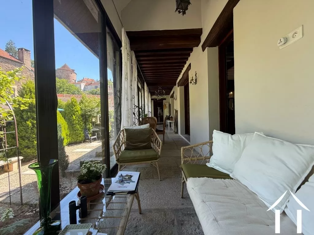 Conservatory with views to the medieval town
