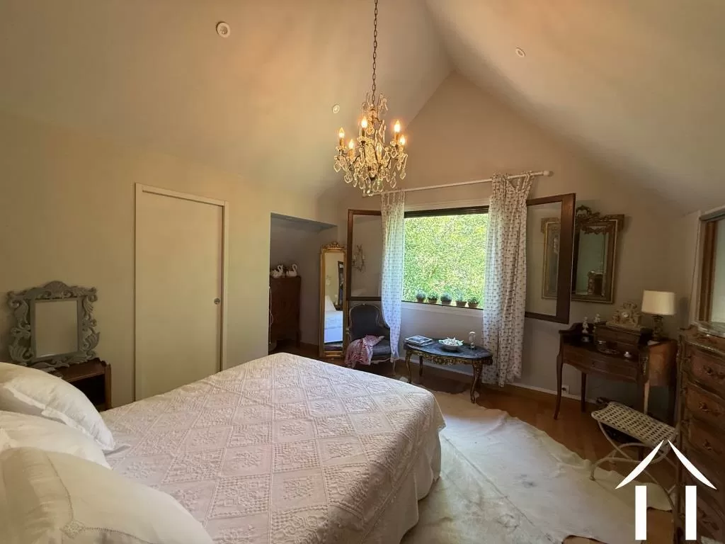 Main bedroom with en suite shower room