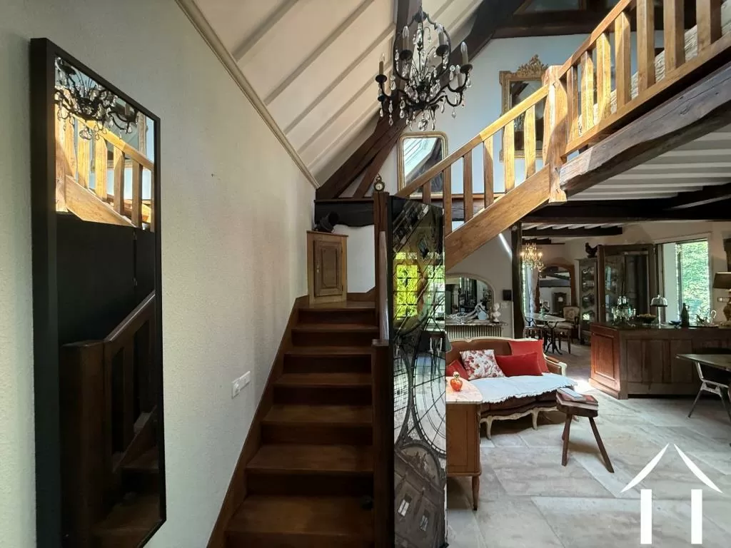 Staircase connecting 2 floors