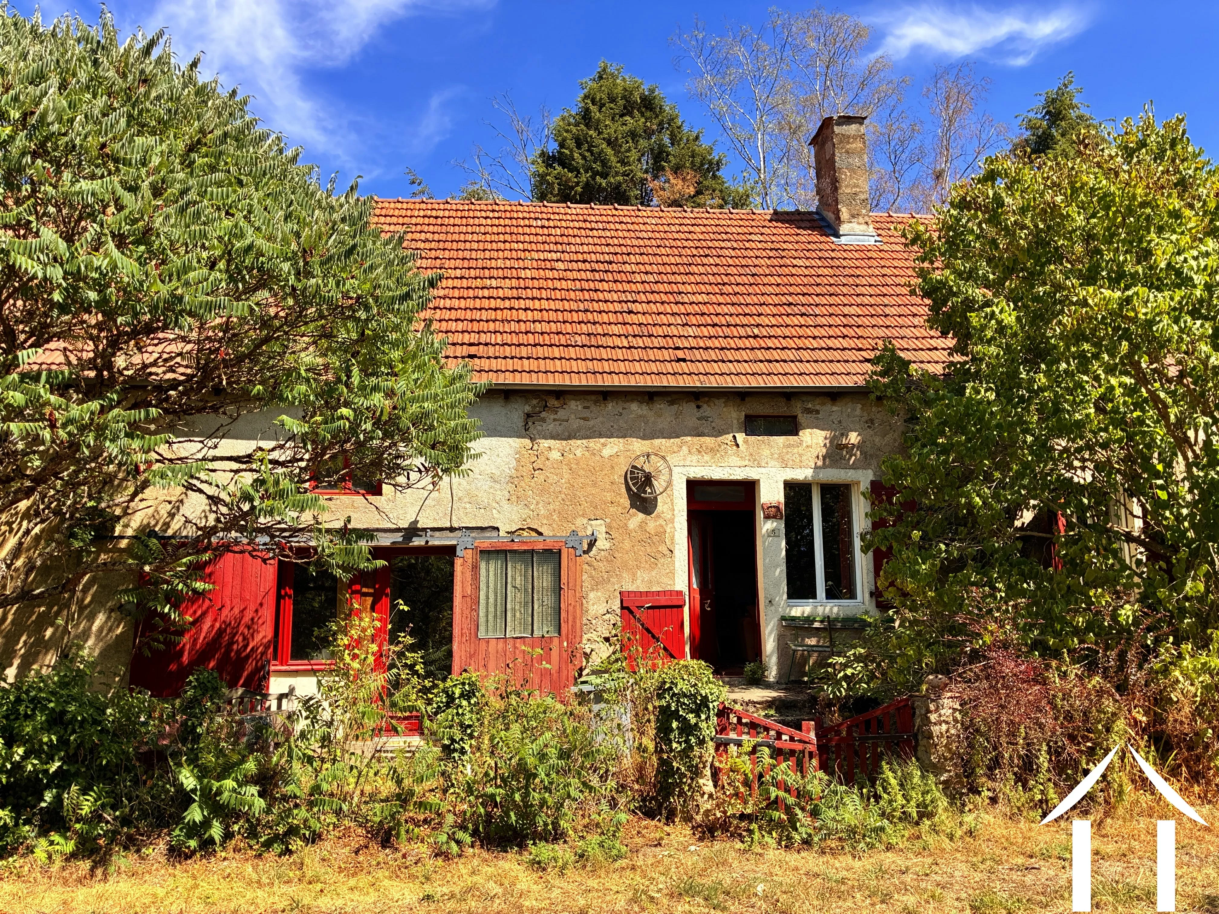 House for sale la motte ternant, burgundy, cvh5688 Image - 1