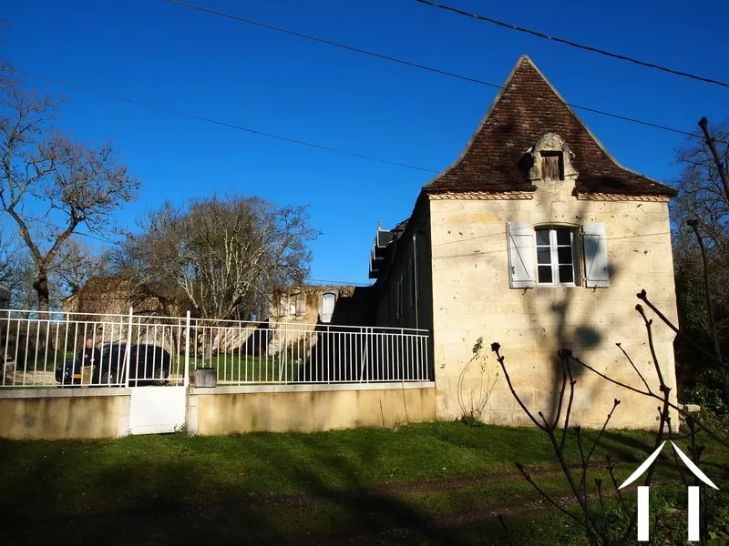 Manor House for sale thenon, aquitaine, GVS3419C Image - 6
