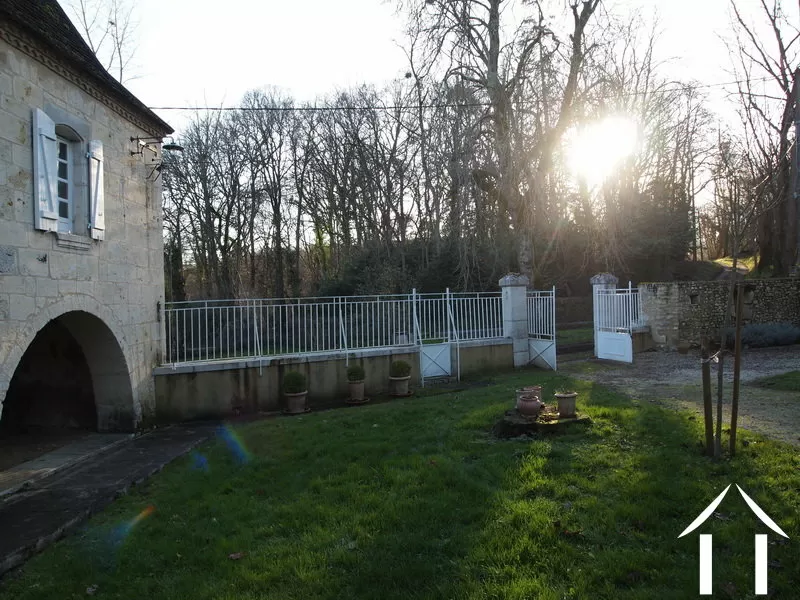Manor House for sale thenon, aquitaine, GVS3419C Image - 9