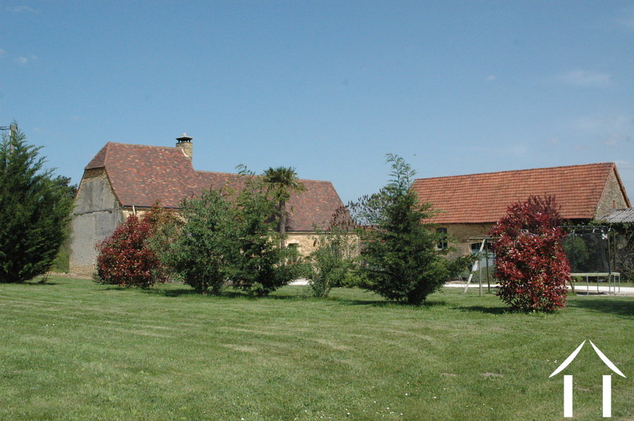 Property 1 hectare ++ for sale montignac, aquitaine, GVS3746C Image - 1