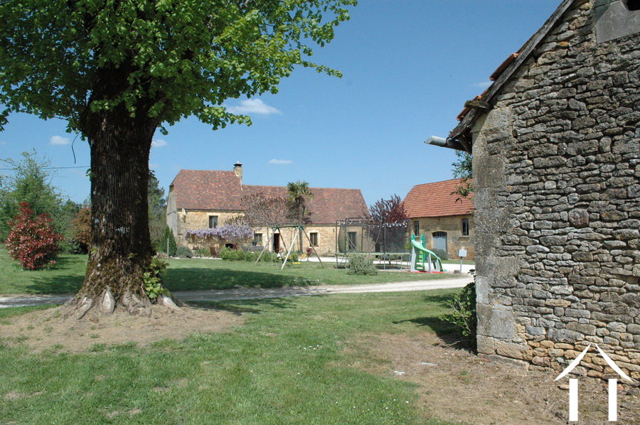 Property 1 hectare ++ for sale montignac, aquitaine, GVS3746C Image - 13