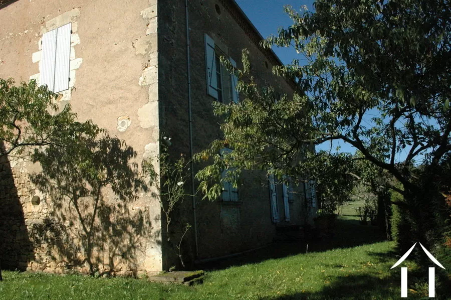 Farmhouse for sale hautefort, aquitaine, GVS3344C Image - 9