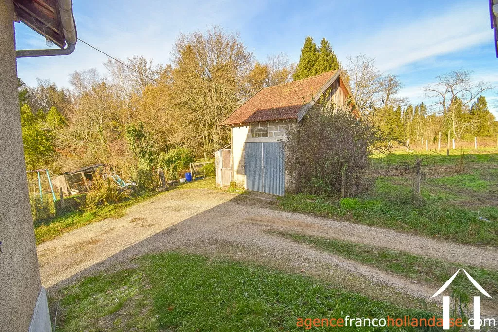 Village house for sale linards, limousin, Li856 Image - 65