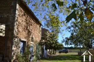 Property 1 hectare ++ for sale nimes, languedoc-roussillon, 11-2179 Image - 1